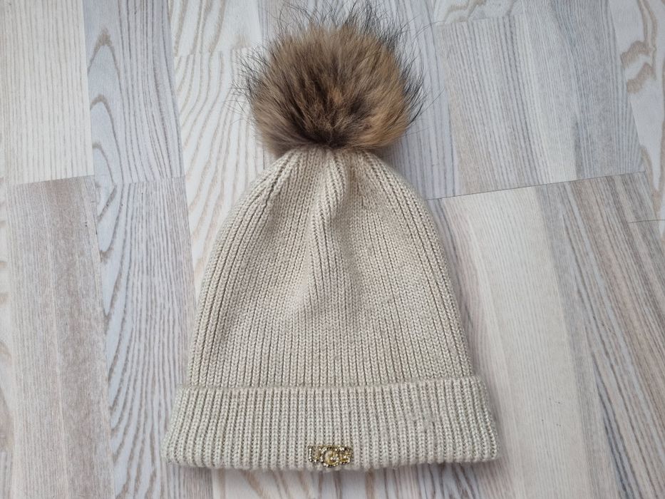 Шапка UGG жіноча