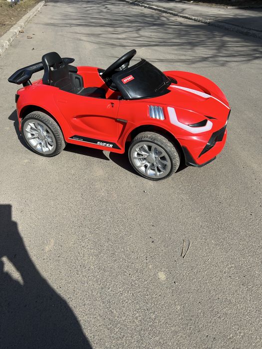 Спорткар для діток 1-4рочки