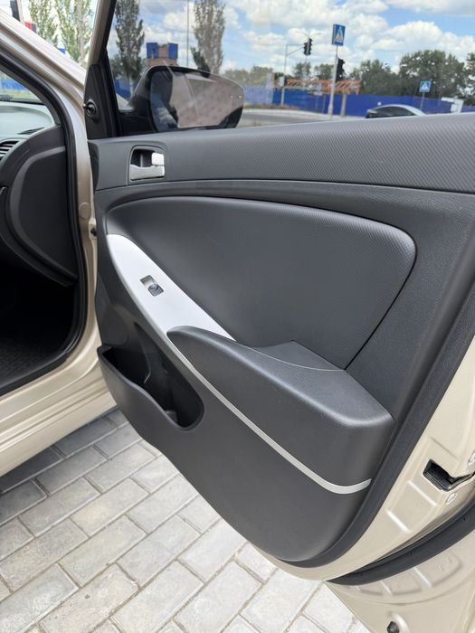 Продам Hyundai Accent