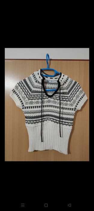 Sweterek damski Zara