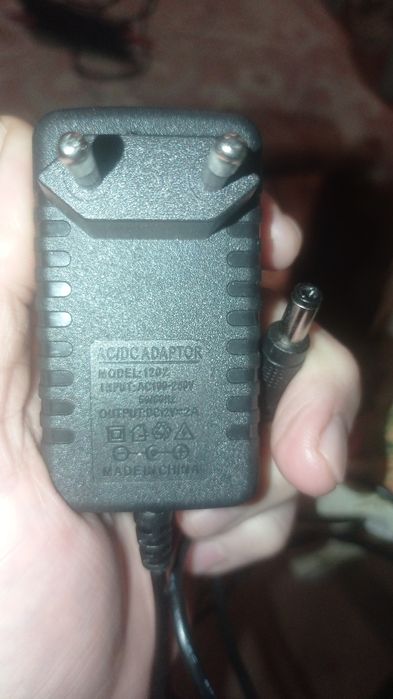 Зарядка 12 вольт 2а