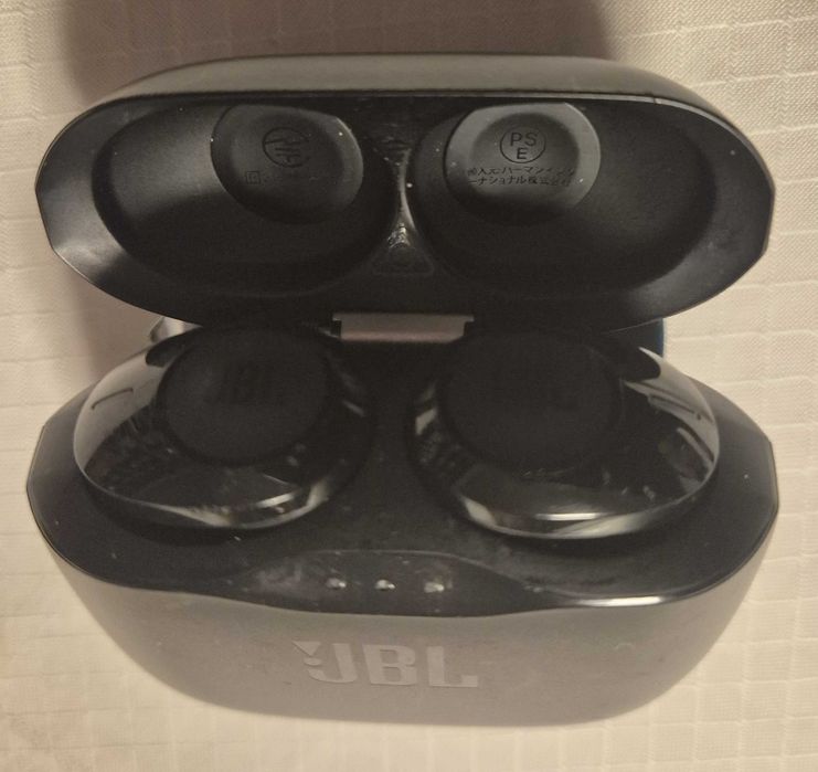 Auriculares Bluetooth True Wireless JBL Tune 125TWS (In Ear - Microfone - Pretos)