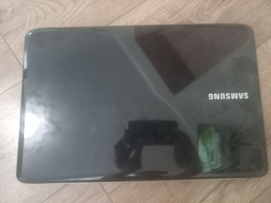 Ноутбук Samsung RV510 на запчастини чи під ремонт