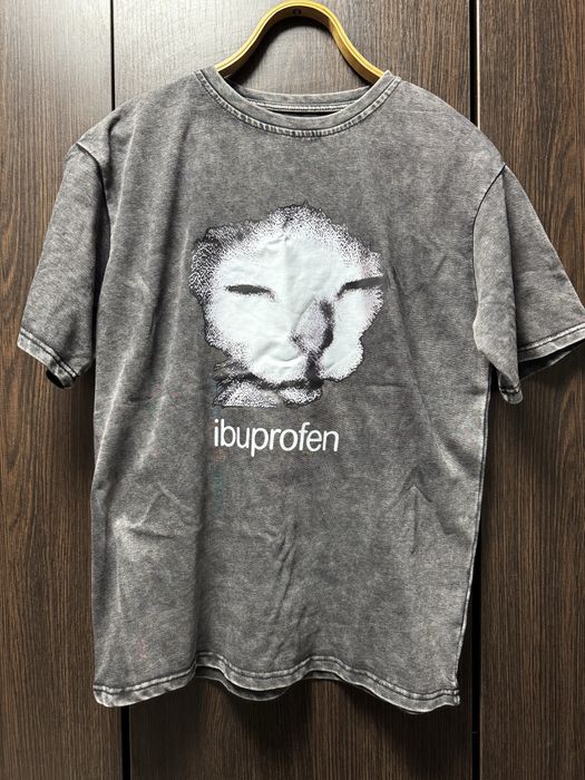 Футболка оверсайз в стиле Y2K