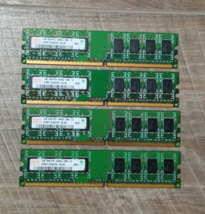 Модуль пам'яті для компютера Hynix DDR2 4Gb (4x1Gb)