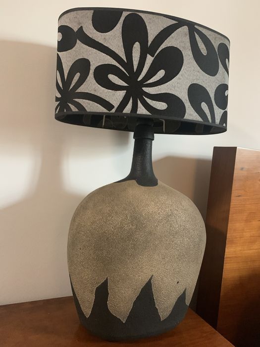 Candeeiro de mesa cabeceira