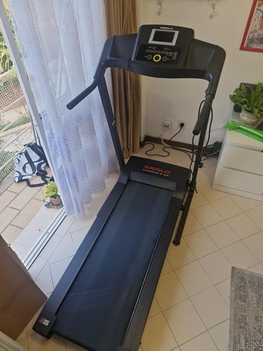 Passadeira de Corrida WESLO Cadence G 3.9 – NOVA