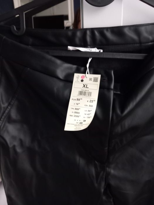 Sprzedam  spodnie  imitacja skóry