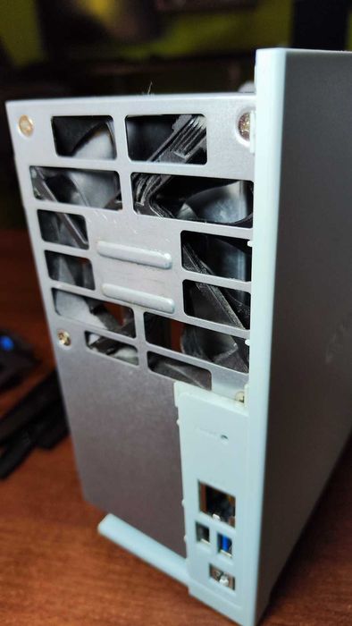Serwer NAS Qnap TS-230