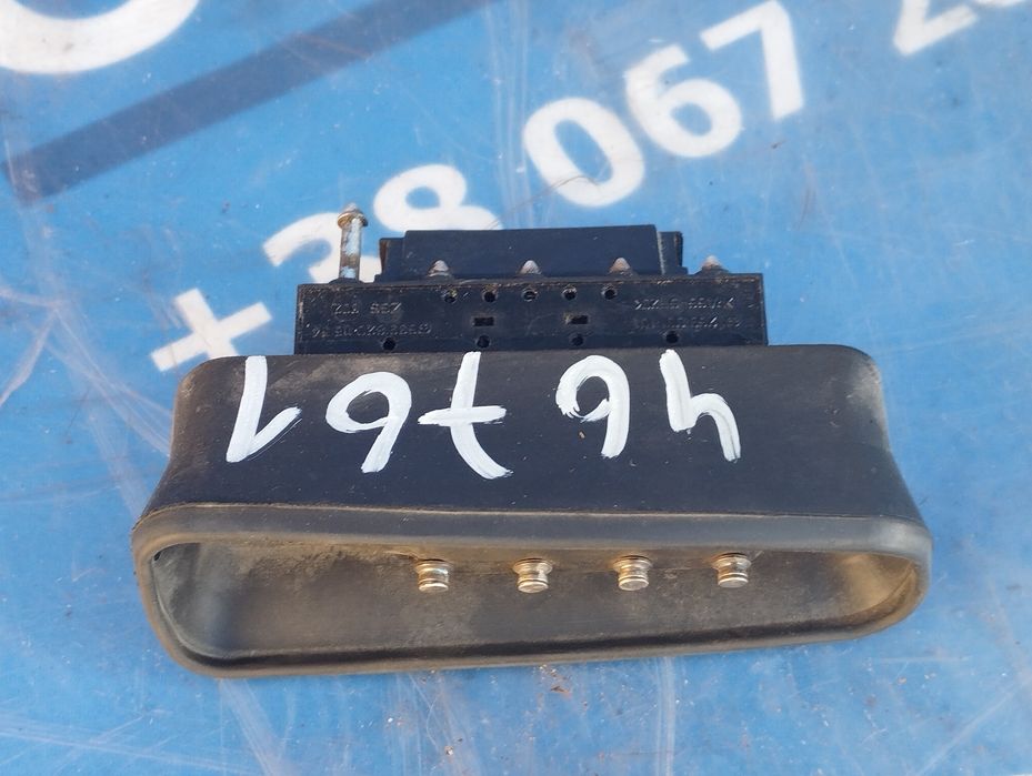 Контактна група розсувних дверей Вито 639 Mercedes Vito W639
