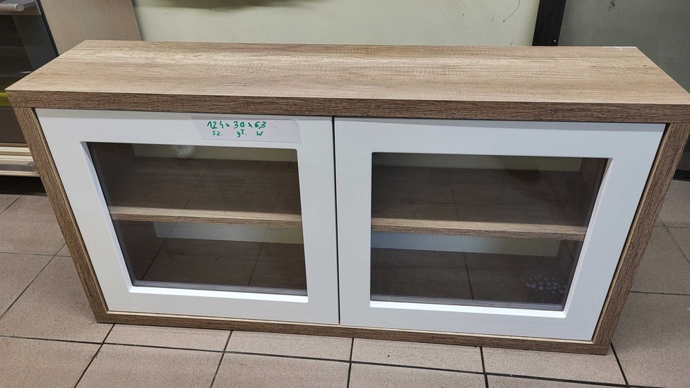 Komoda wisząca przeszklona