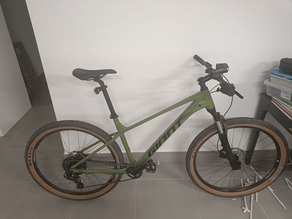 Bicicleta GIANT nova