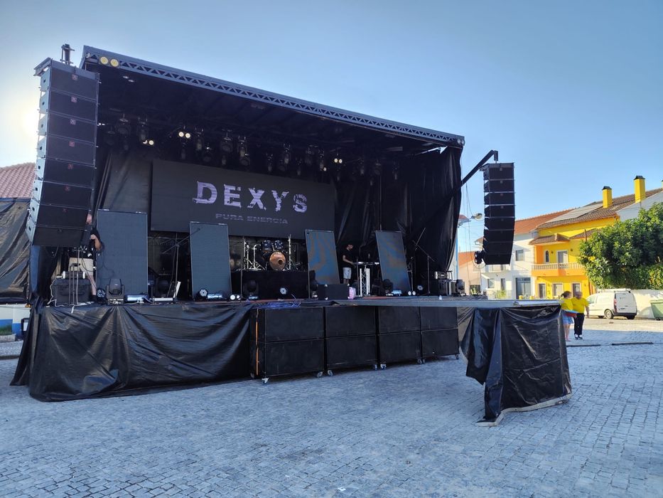 Aluguer camioes palco e som e luz