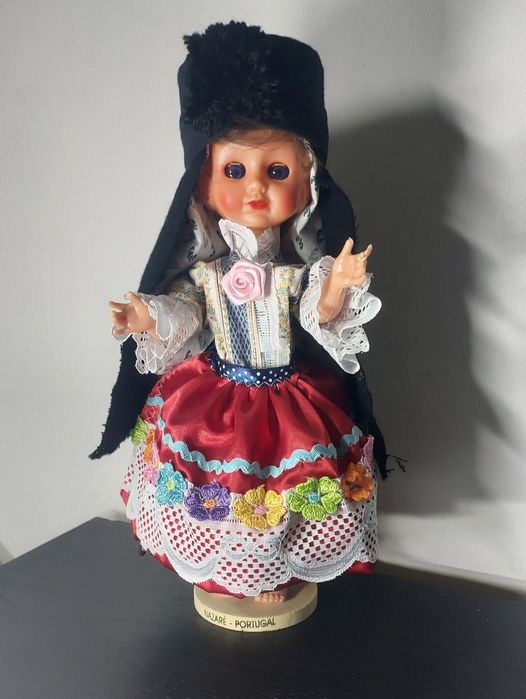 Boneca da Nazaré 7 saias, 32 cms