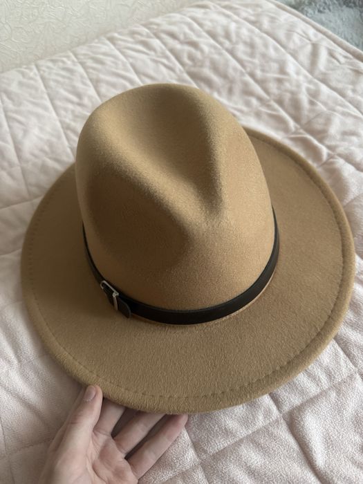 Класичний фетровий капелюх