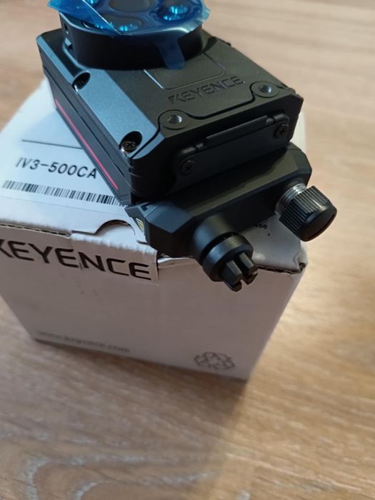 Kamera Keyence IV3-500CA komplet z okablowaniem