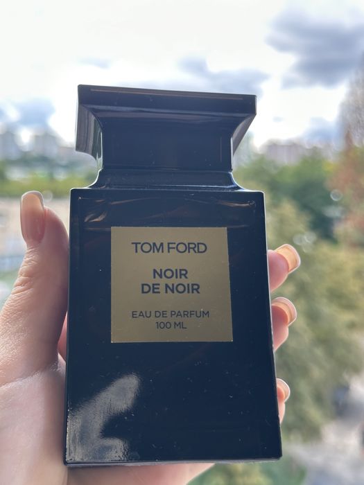 香水(ユニセックス) TOM FORD NOIR DE NOIR 50ml Eau de Parfum 網上選購Tom Ford Noir De Noir香水噴霧50ml/1.7oz 2025 系列
