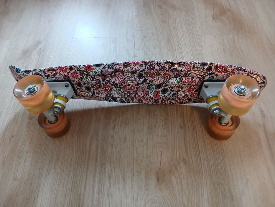 Deskorolka nowa z led Deskorolka dla dzieci