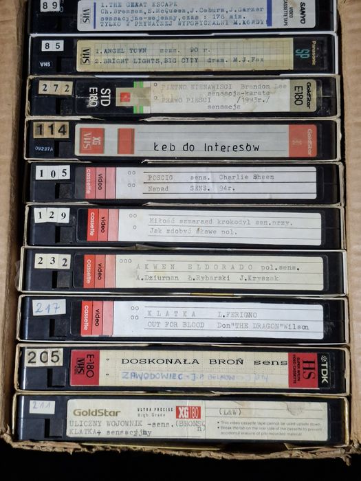 Kasety VHS  60 szt