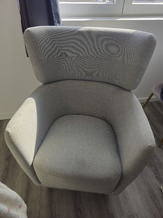 Poltrona ikea (modelo nas fotografias)