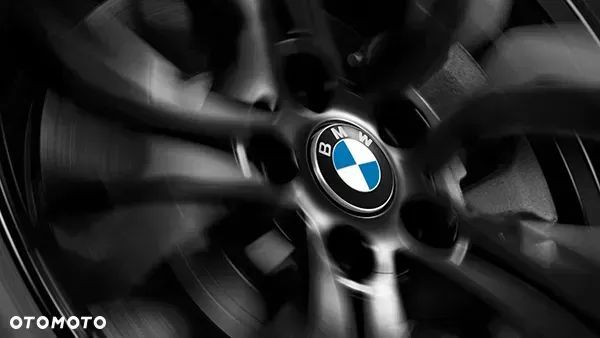 Nieruchome żyroskopowe dekielki kół 65 mm BMW