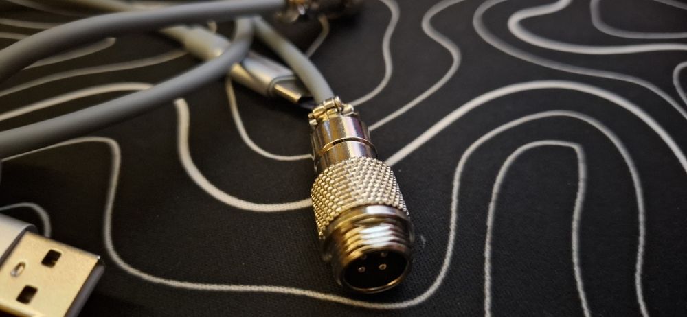 Cпиральный USB-C кабель-авиатор Attack Shark x Manbasnake C01 Pro