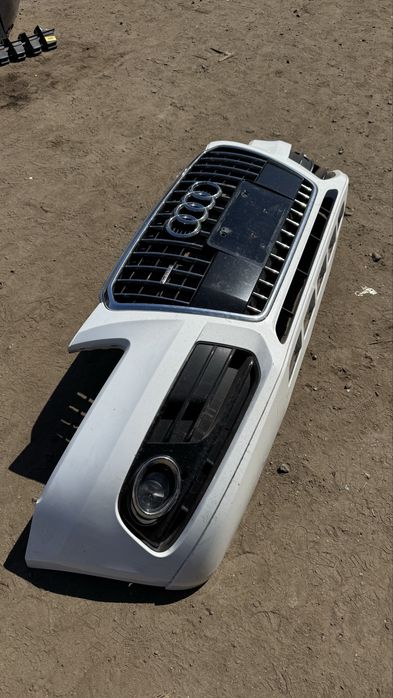Передній бампер Audi Q5 8r usa 2009-