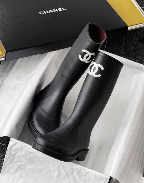 Чоботи Chanel 36 38 39 40 в наявності гумові сапоги резиновые Шанель