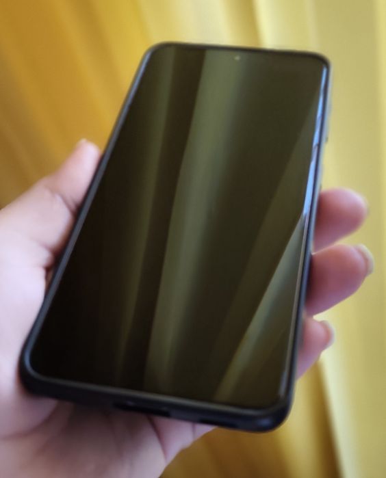 Samsung Galaxy S21 5G • Хороший стан • Без ремонтів • Цілий екран