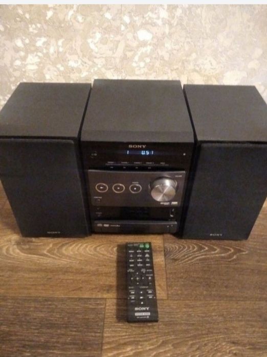 Продам музцентр Sony