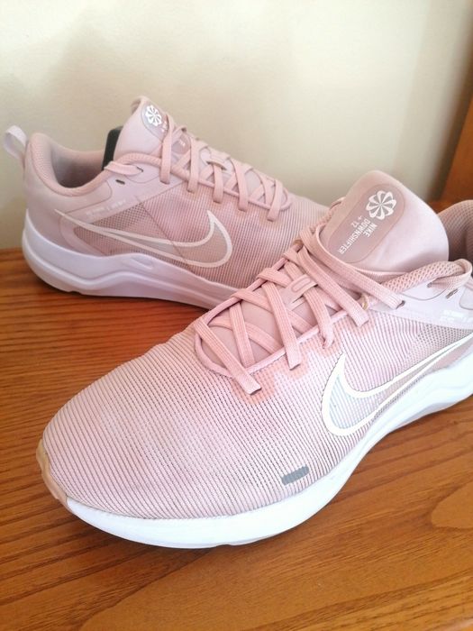 NIKE Downshifter 39 (excelente estado)