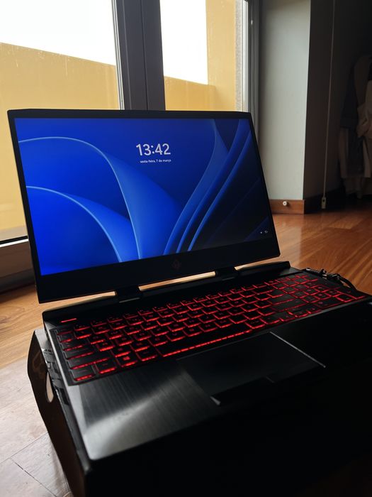 OMEN HP Laptop i5 (Nvidia Geforce GTX 1050)