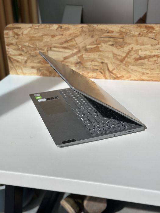 Lenovo IdeaPad 3 (Novo)