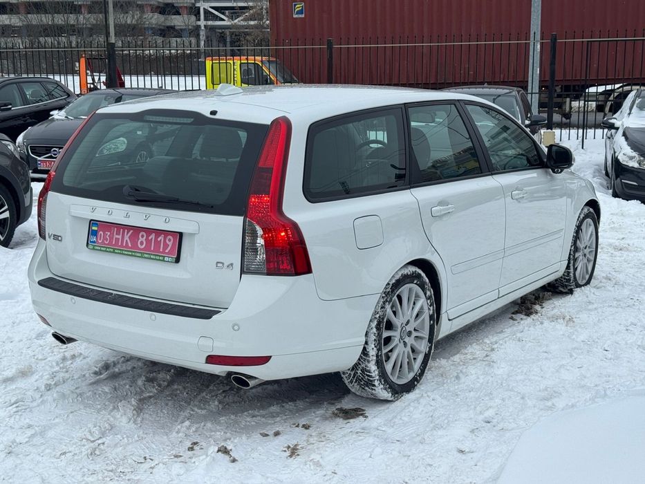 Volvo V50  2.0  D4  автомат з Швейцарії ВІДЕО