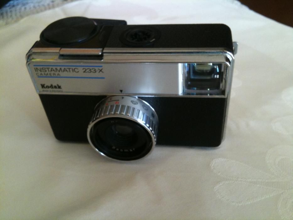 Máquina fotográfica Kodak 233X