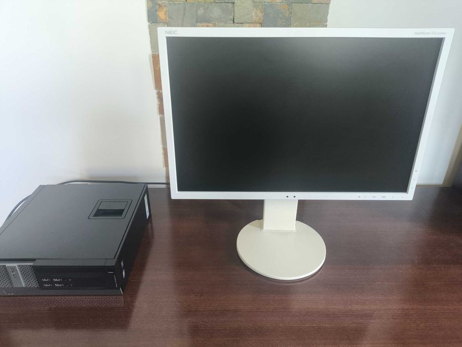 Komputer Dell 7010 I5/16GB/256GB/GTX 1050TI/WIN10 PRO + monitor 22"