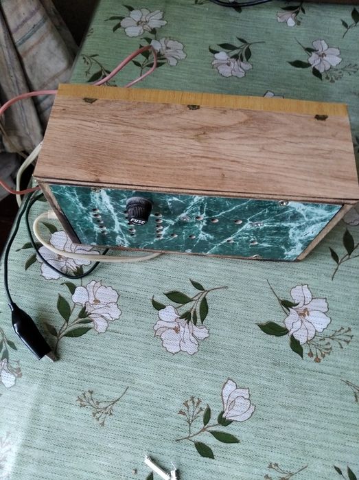 Регульований блок живлення 0-15 вольт.