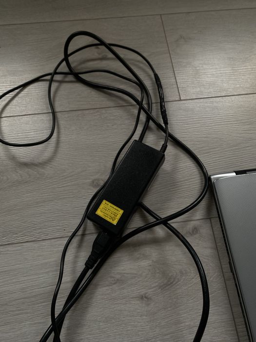 Ноутбук Exone (робочий)