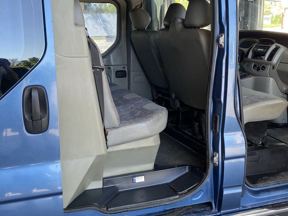 Продам Opel Vivaro 2.5 турбо дизель в идеальном состоянии
