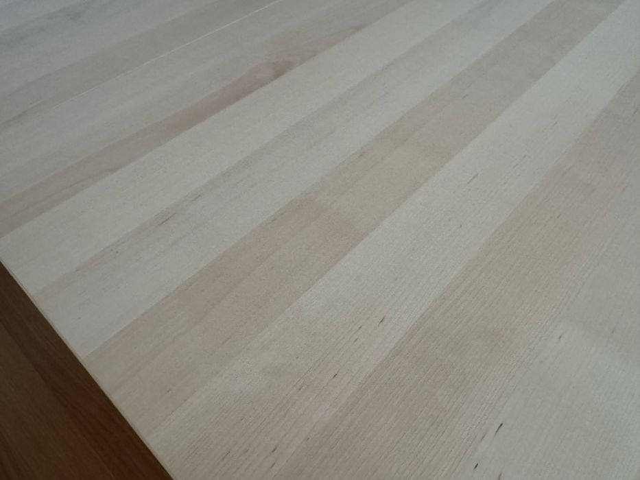 Mesa extensível RÖNNINGE (IKEA) para 6-8 pessoas