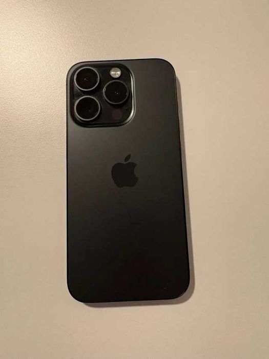 Apple iPhone 15 pro 128gb black titanium