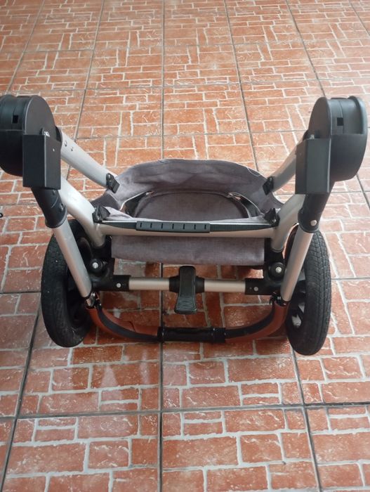 Carrinho bebe 3 em 1 - como novo