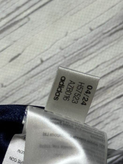 Adidas кофта оригинал олимпийка L размер синяя новая