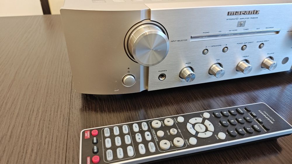 Marantz PM8006 wzmacniacz