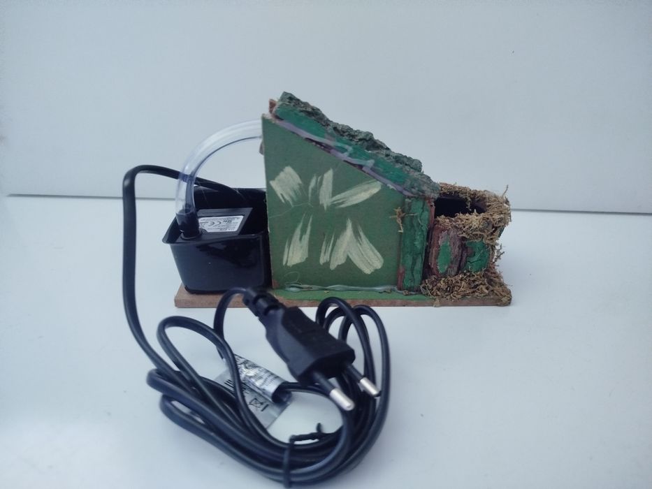 Wodospad strumień ruchoma figurka z pompą na wodę do szopki makiety