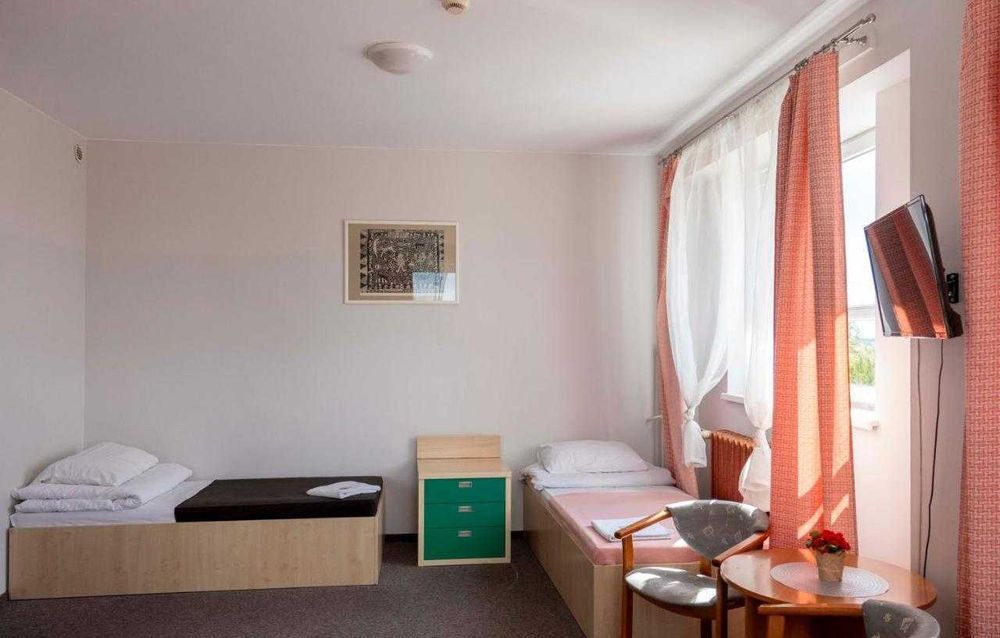 Лучшие Общежития и Хостелы Киева Есть места ! Метро Берестейская