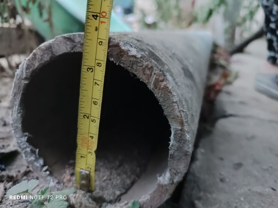 Труба азбестовая диаметр 100 мм.  Длина 4 метра