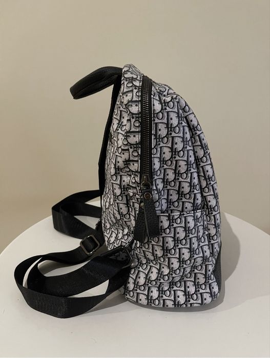 Mochila Dior como nova