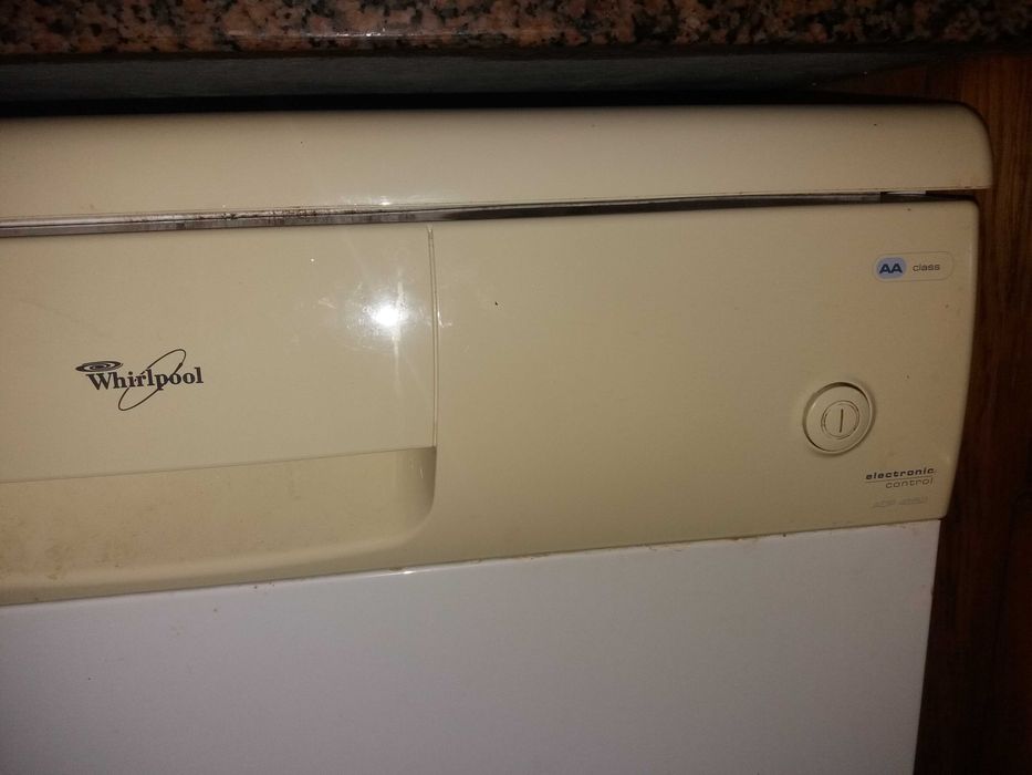 Maquina de lavar loiça Whirlpool