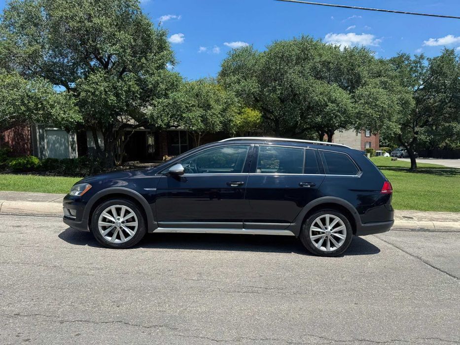 Volkswagen Golf Alltrack      2018
